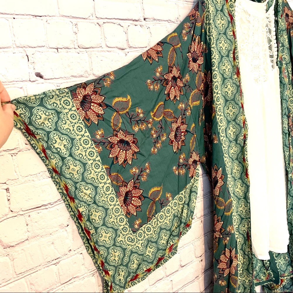 Green and Turquoise Tie Kimono - Picture 3 of 3